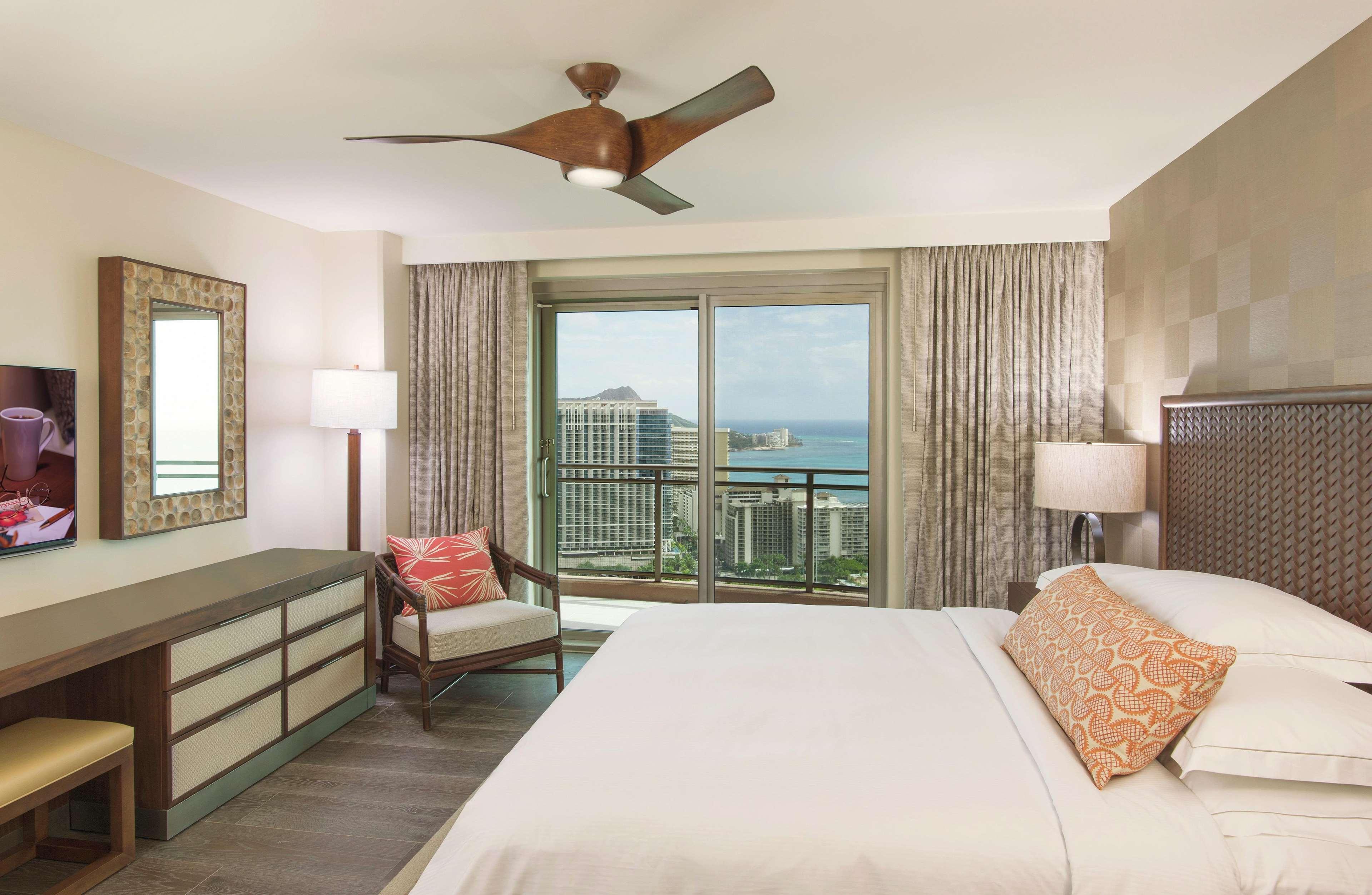 Hilton Grand Vacation Club The Grand Islander Waikiki Honolulu Hotel Bagian luar foto