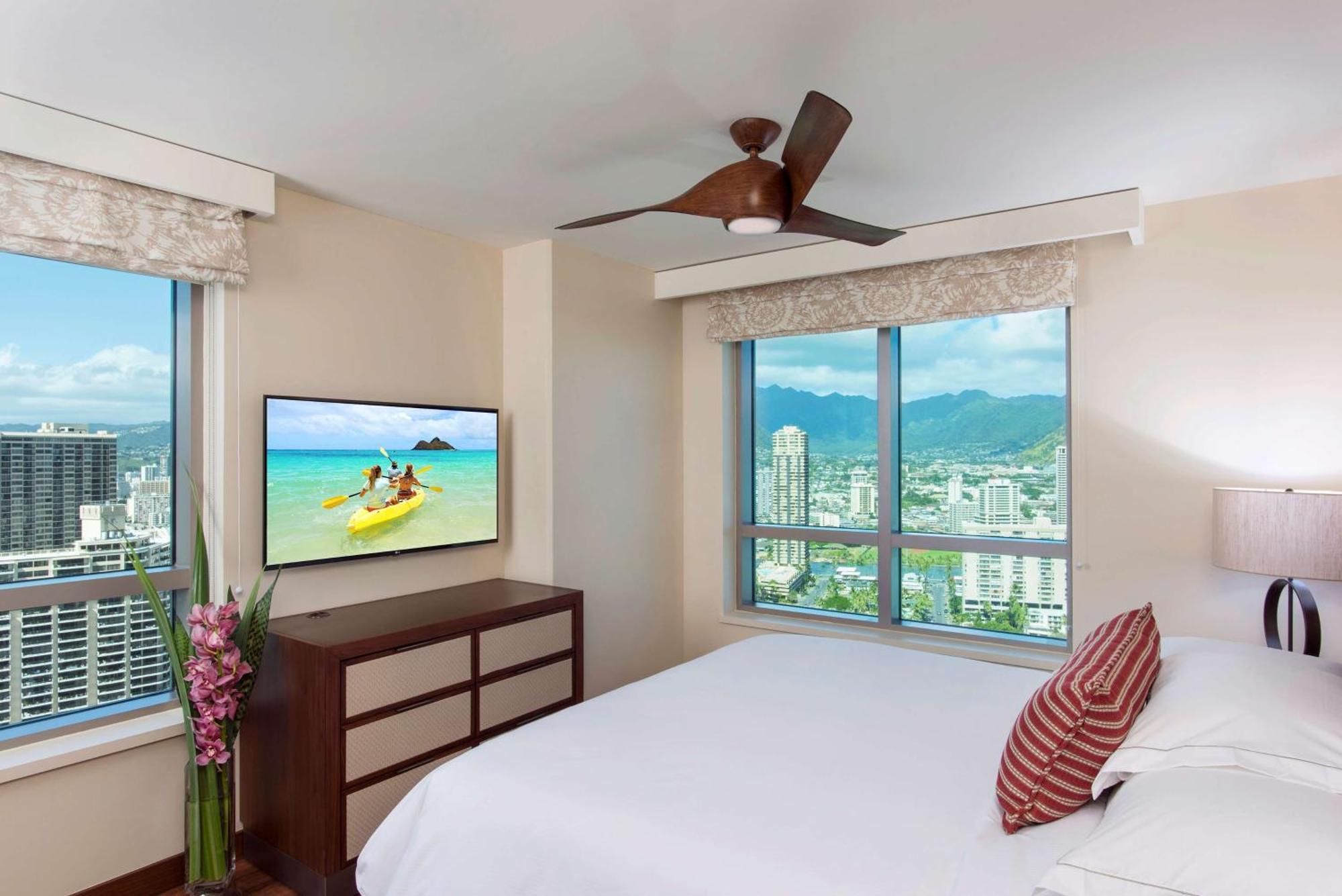 Hilton Grand Vacation Club The Grand Islander Waikiki Honolulu Hotel Bagian luar foto