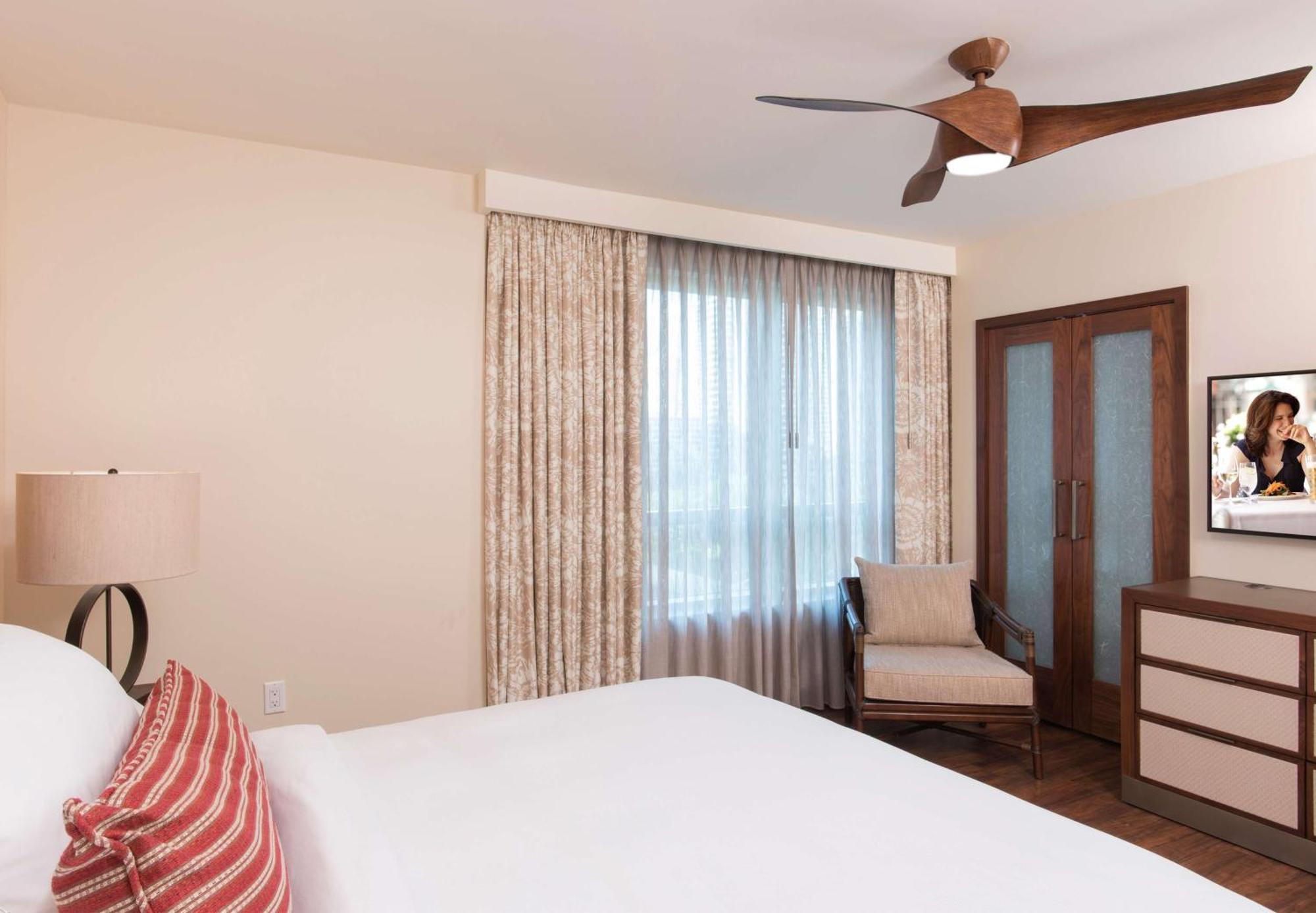 Hilton Grand Vacation Club The Grand Islander Waikiki Honolulu Hotel Bagian luar foto